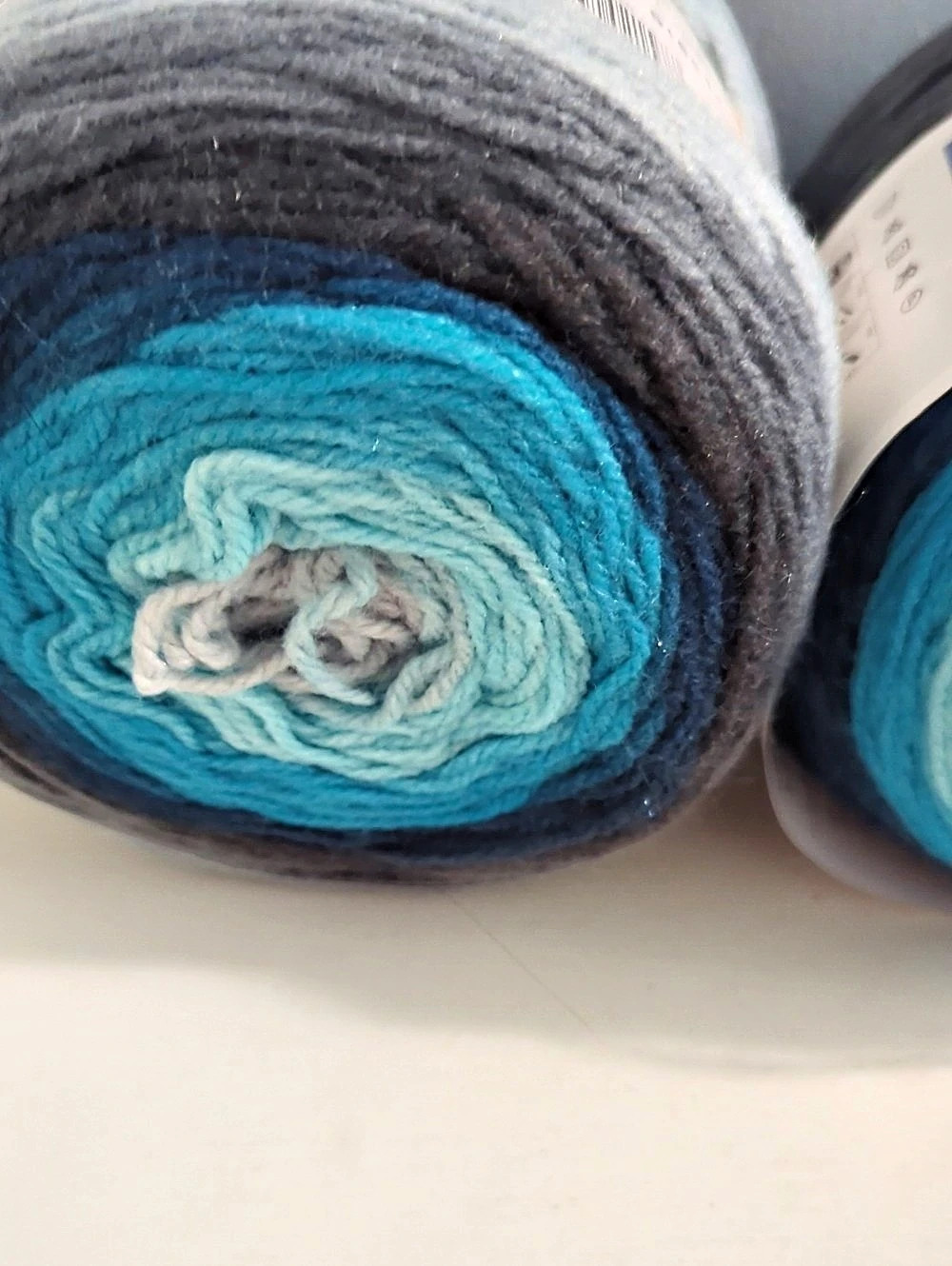 Lion Brand Mandala Yarn 2 Skeins Blue & Gray NWT - Picture 5 of 6